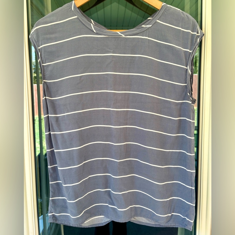 Abercrombie & Fitch Women’s Small Striped Button-Back Cap Sleeve Blouse